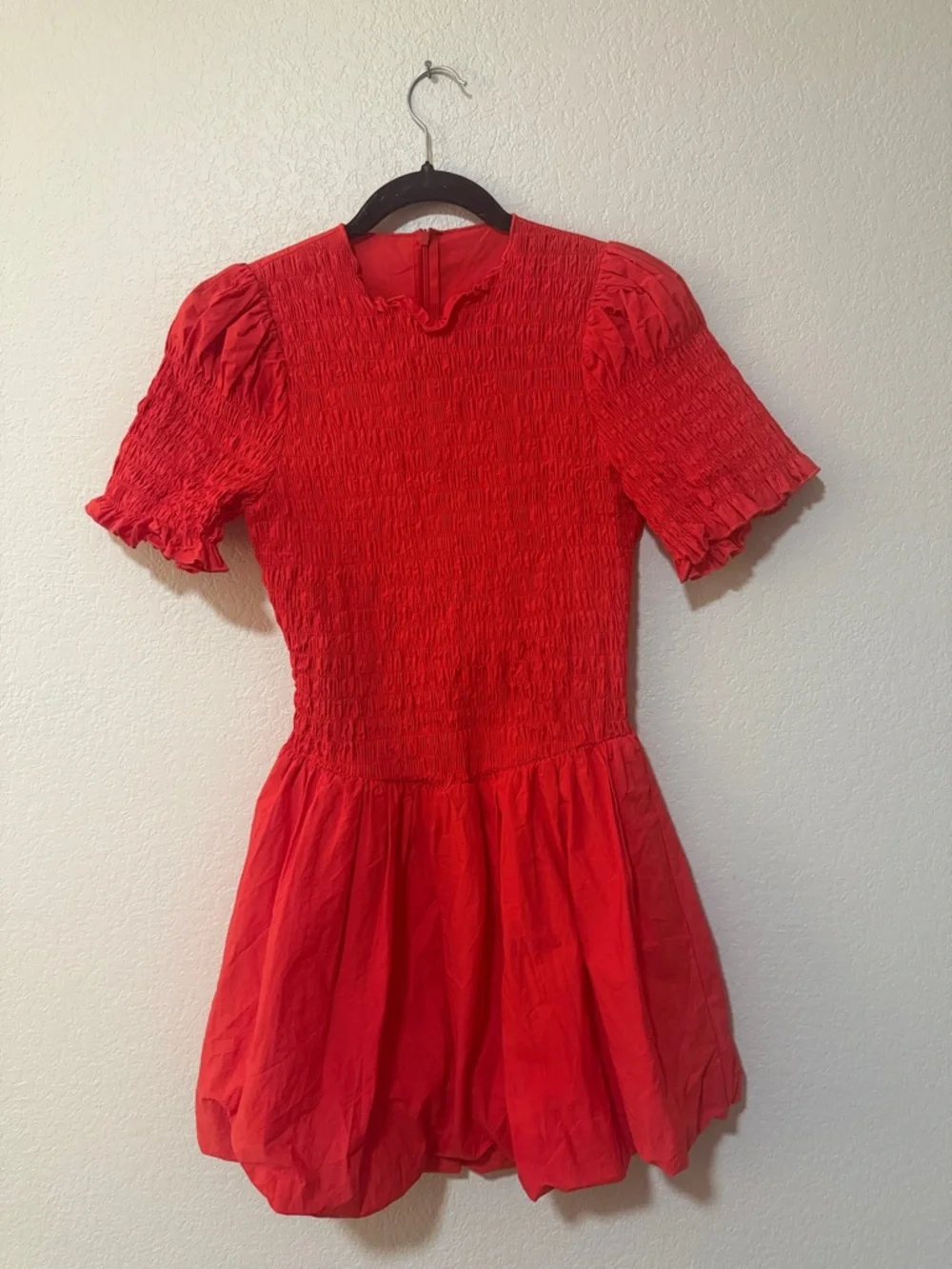 APRES STUDIO x REVOLVE Smocked Puff Sleeve Casual Mini Dress in Red - Picture 2 of 5